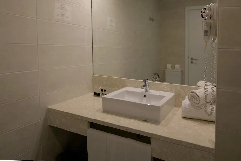 Lisbon City Apartments & Suites By City Hotels 3*,